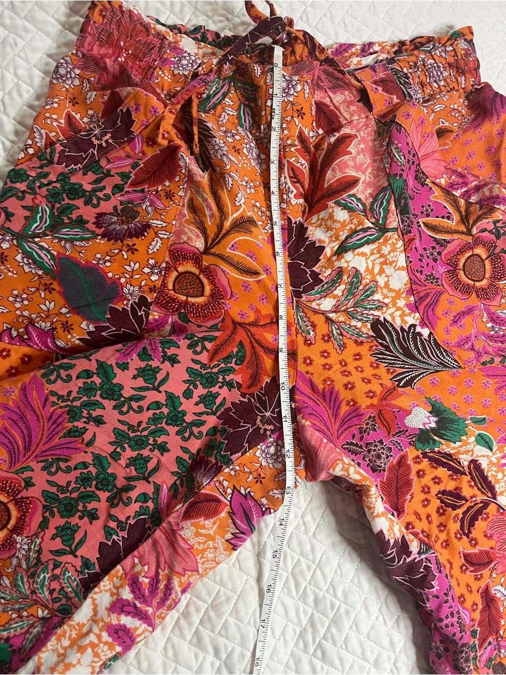 LOFT Floral pants  in Orange and Pink - Picture 7 of 9